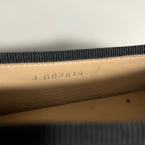 CHANEL Women's Black and Silver Flats - Picture 8 of 10